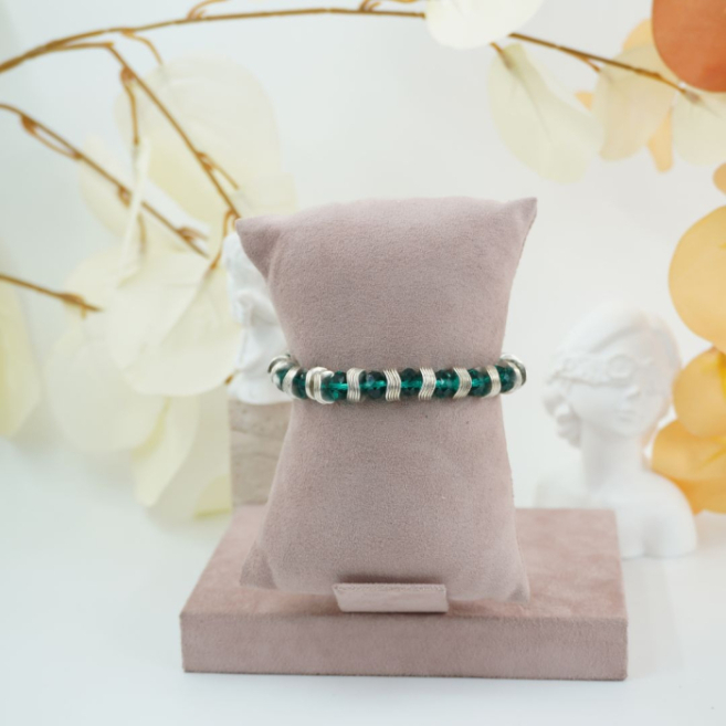 Pulseras Vie Or con cuentas brillantes y detalles 12 uds - I46