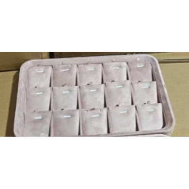 Bandeja para joyas colgante de color rosa con 18 posiciones