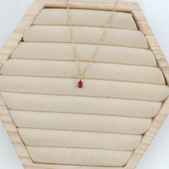 COLLAR ZO8370N DORADO ROJO ACERO INOXIDABLE E12