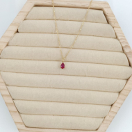 COLLAR ZO8370N DORADO ROJO ACERO INOXIDABLE E12